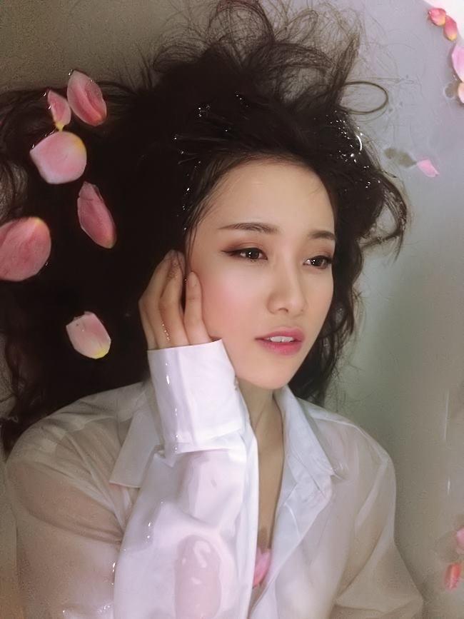 金花媛空即是色